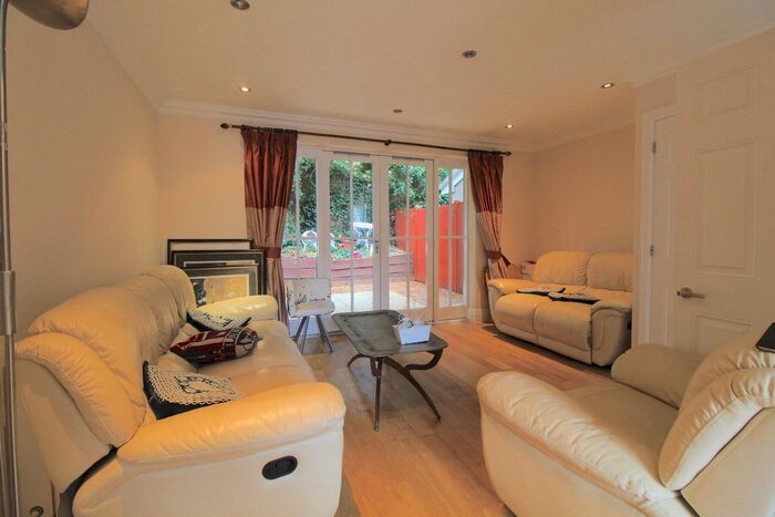 3 Bedroom Terraced House To Rent In Roxeth Hill, Harrow On The Hill, HA2