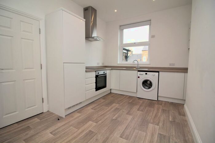 2 Bedroom Apartment To Rent In Westcliff Road Ramsgate, CT11