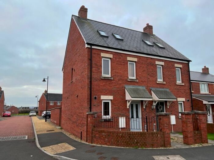 3 Bedroom Semi-Detached House To Rent In Bryn Y Telor, Coity, Bridgend CF35