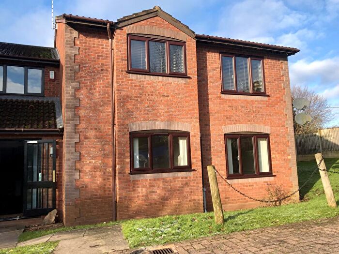 1 Bedroom Flat To Rent In Kingsland Road, Stone, ST15