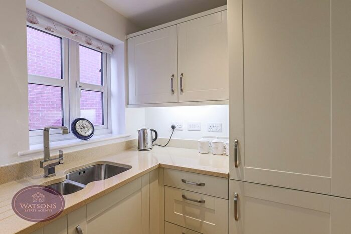 2 Bedroom Semi-Detached Bungalow For Sale In Newton Drive, Heanor, DE75