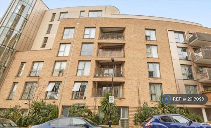 2 Bedroom Flat To Rent In Lawn Road, London, NW3