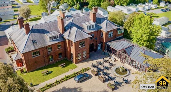 2 Bedroom Park Home For Sale In Lyons Eryl Hall, St Asaph, Denbighshire, LL17