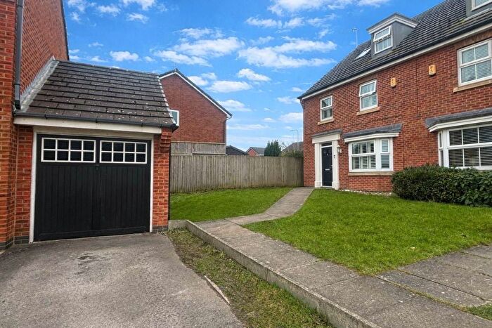 4 Bedroom Semi Detached House For Sale In Brookward Court, Park Meadows, L32
