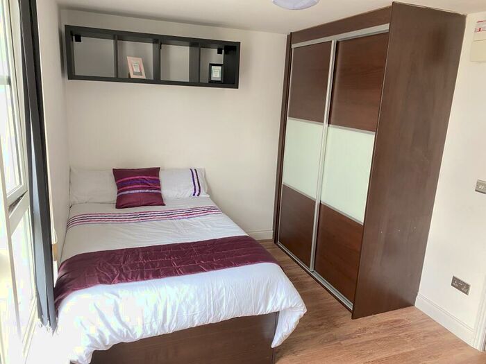 1 Bedroom Apartment To Rent In (Studio) Helmdon Road, Leicester, LE2