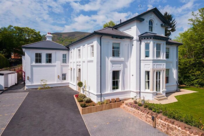 1 Bedroom Flat For Sale In Great Malvern, Malvern, WR14