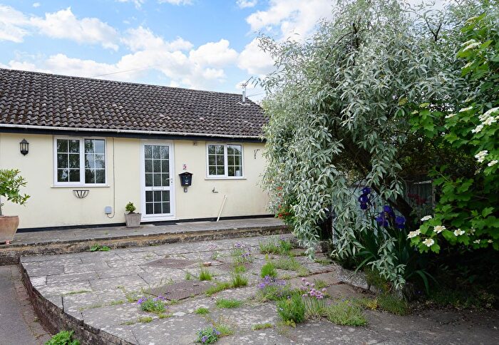2 Bedroom Terraced Bungalow For Sale In The Old Stables, Ross-On-Wye, Glewstone, HR9