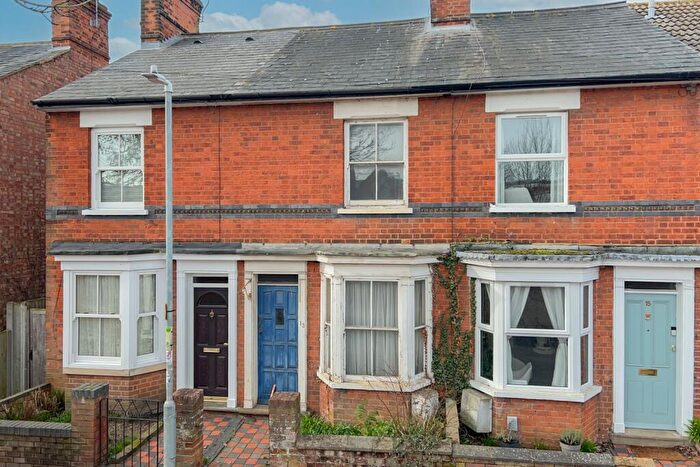 2 Bedroom Terraced House For Sale In Bassett Road, Leighton Buzzard, LU7