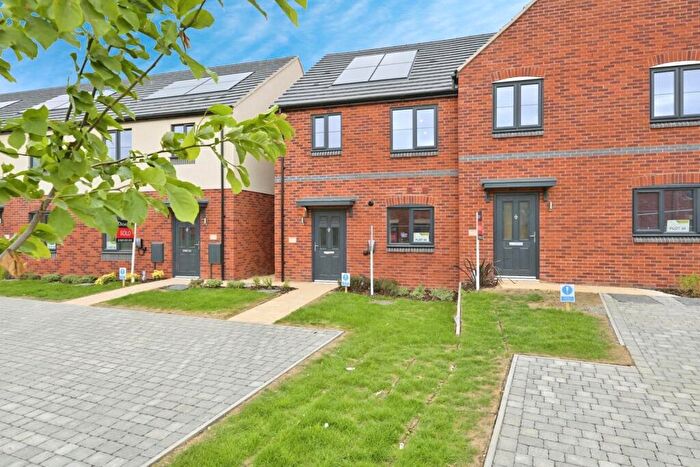 3 Bedroom Semi-Detached House For Sale In Weavers Grange, London Road, Bozeat, NN29