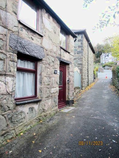2 Bedroom Cottage To Rent In Love Lane, Dolgellau, LL40