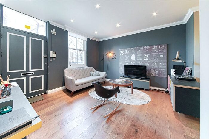 2 Bedroom Flat To Rent In Haverstock Place, Haverstock Street, N1
