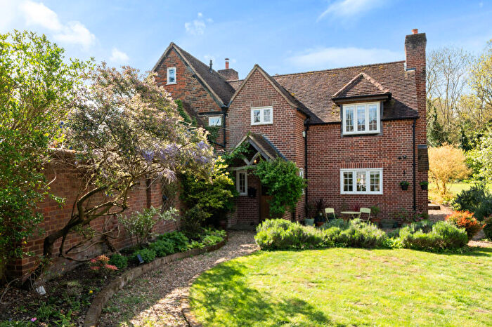 4 Bedroom House For Sale In Berghers Hill, Wooburn Green, HP10