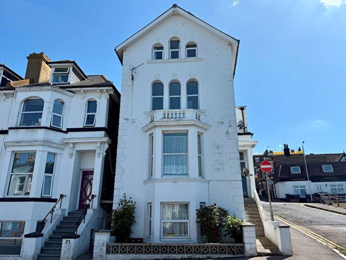 4 Bedroom Flat For Sale In Belgrave Road, Margate, Kent, CT9
