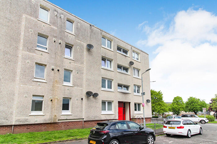 3 Bedroom Flat To Rent In Darwin Place, Clydebank, G81