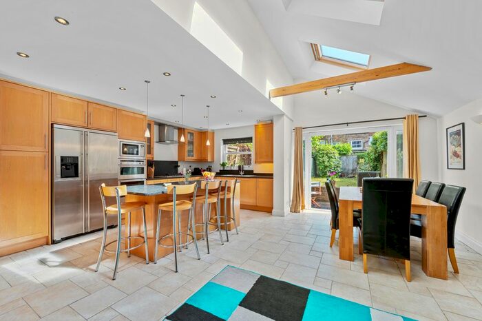 4 Bedroom Property To Rent In Courthope Villas, London, SW19