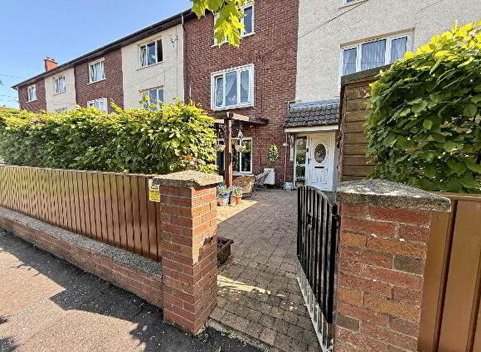 3 Bedroom Apartments For Sale In Braeside Grove, Belfast, BT5