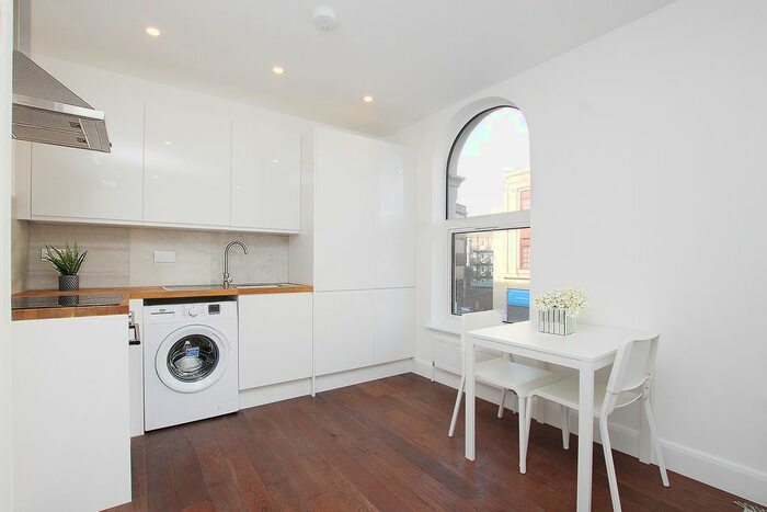 1 Bedroom Flat To Rent In Stockwell Road, London, SW9