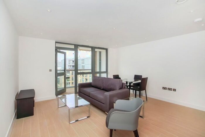 1 Bedroom Flat To Rent In Canalside Square, London, N1