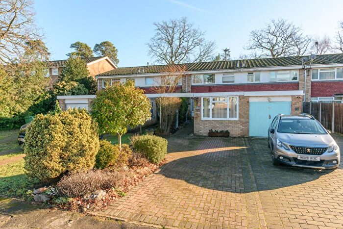 3 Bedroom Terraced House For Sale In St Vincent Road, Walton-on-Thames, KT12