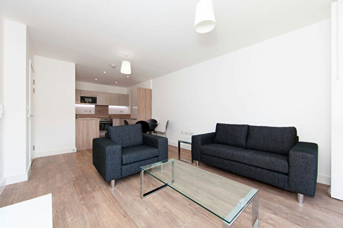 1 Bedroom Flat To Rent In Copenhagen Court, Yeoman Street, Greenland Place, Surrey Quay, SE8