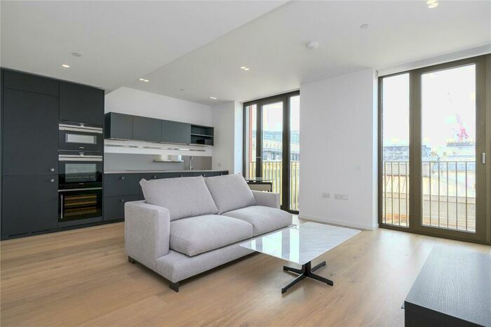 1 Bedroom Apartment To Rent In Bartholomew Close, Clerkenwell, London, EC1A