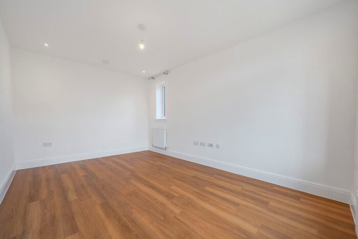 3 Bedroom Semi Detached House To Rent In Heyford Park, Bicester, Oxfordshire, OX25