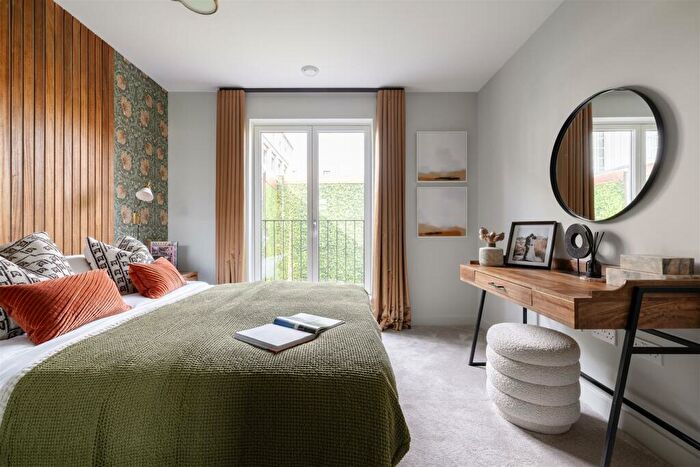 1 Bedroom Apartment For Sale In Forest Road, Walthamstow, E17