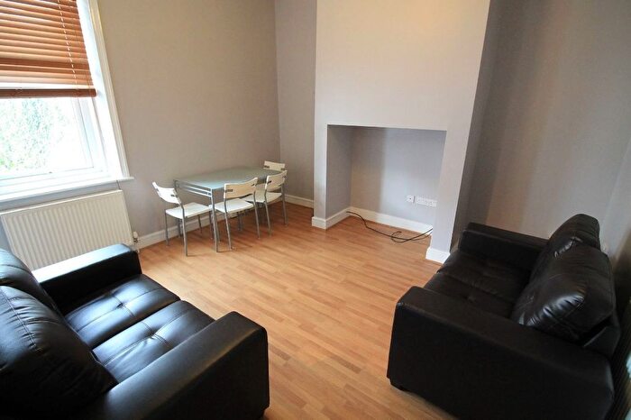 4 Bedroom Semi-Detached House To Rent In Treherne Road, Newcastle Upon Tyne, NE2