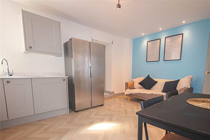 5 Bedroom End Of Terrace House To Rent In Two Mile Hill Road, Kingswood, Bristol, BS15