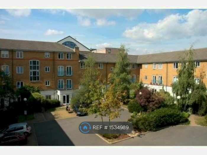 2 Bedroom Flat To Rent In Kerbela St, London, E2