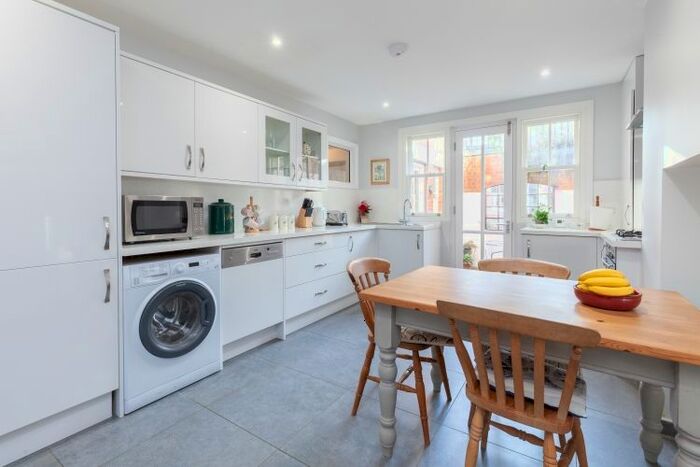 1 Bedroom Flat To Rent In St Margarets Road, Oxford, OX2