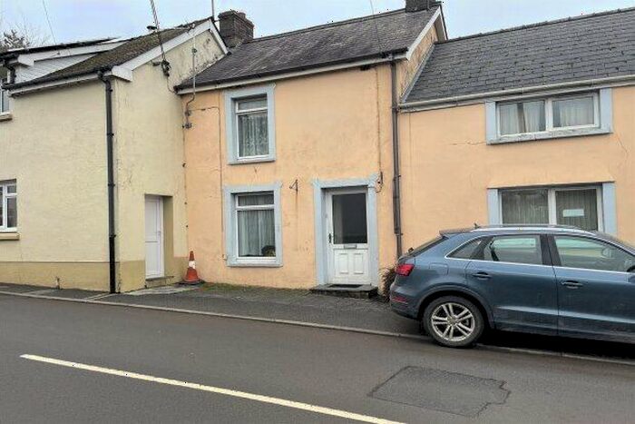 2 Bedroom Terraced House To Rent In Bridge Street, Carmarthen, SA33