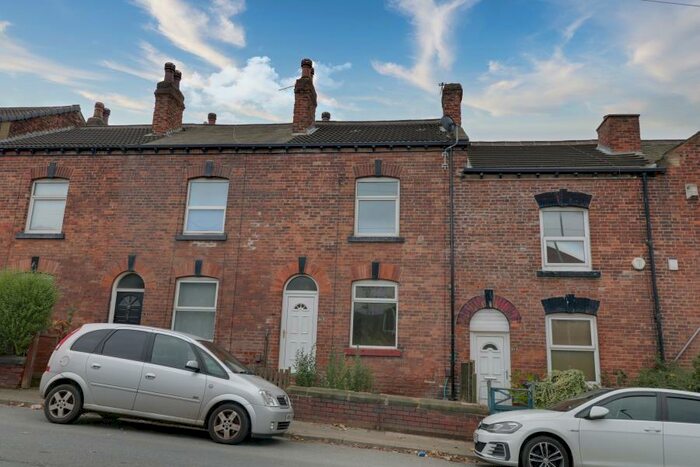 2 Bedroom Terraced House To Rent In Tong Road, Leeds, LS12