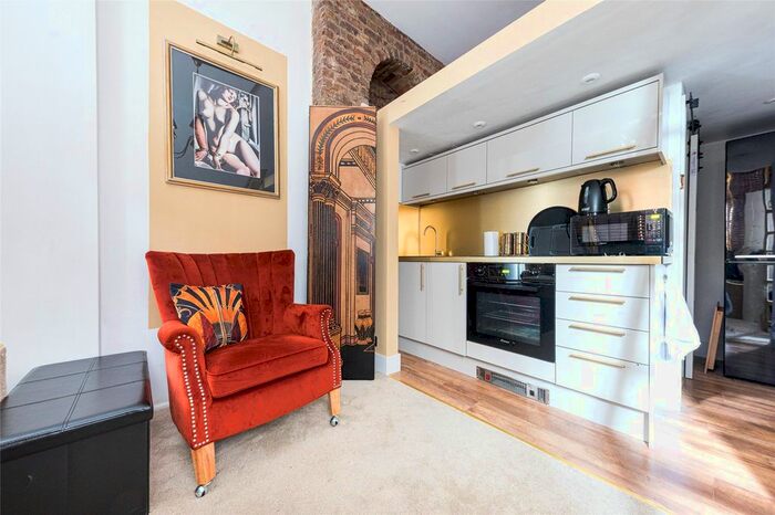 Studio To Rent In St. Peter's Street, London, N1