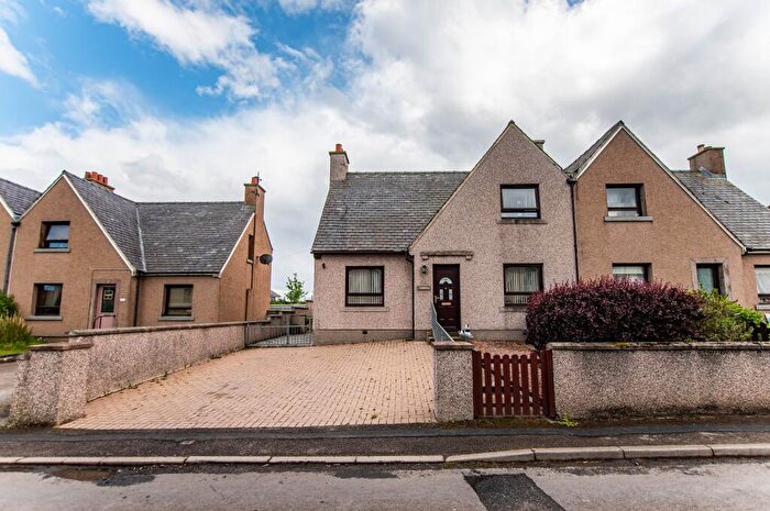 4 Bedroom Semi-Detached House For Sale In West Banks Terrace, Wick, Highland., KW1