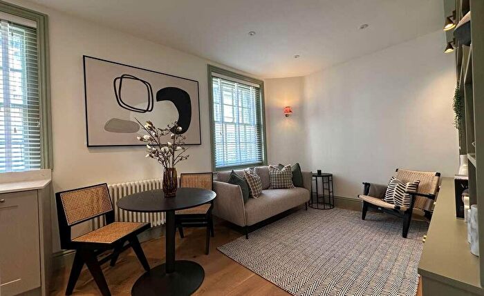 2 Bedroom Flat To Rent In Worth Grove, London, SE17