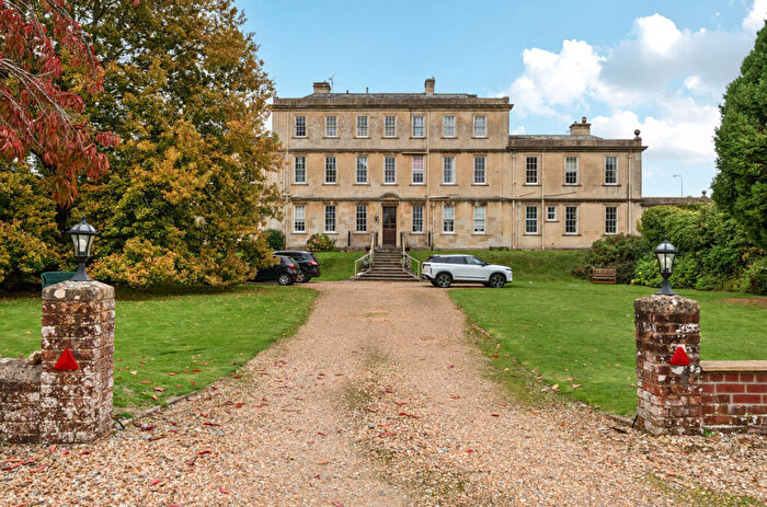 2 Bedroom Flat For Sale In Portway House, Warminster, BA12