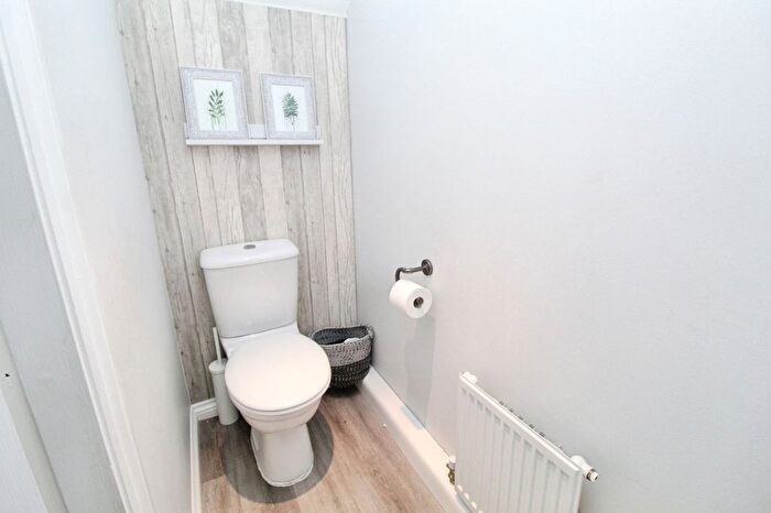 3 Bedroom End Of Terrace House For Sale In Millennium Court, Greenside, Ryton, NE40