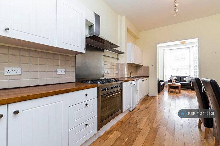 5 Bedroom Maisonette To Rent In Medina Road, London, N7