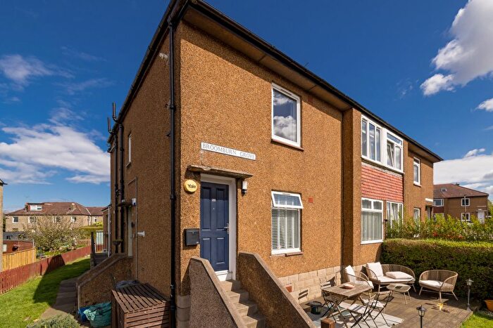2 Bedroom Flat For Sale In Broomburn Grove, Broomhall, Edinburgh, EH12