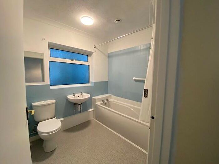 2 Bedroom Bungalow To Rent In High Street, Broughton, NN14