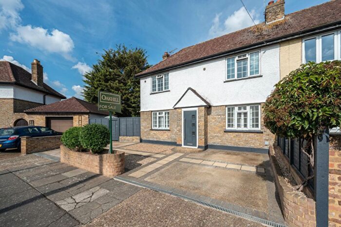 3 Bedroom Semi-Detached House For Sale In Dawes Avenue, Isleworth, TW7
