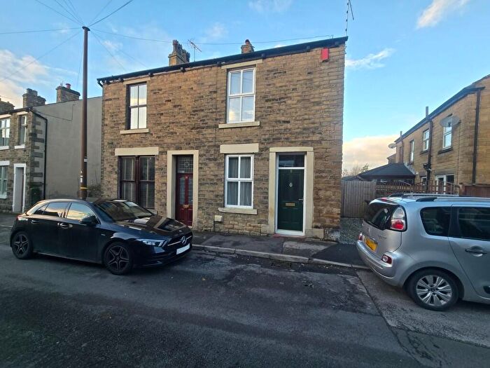 3 Bedroom Semi Detached House To Rent In James Street, Glossop, Derbyshire, SK13