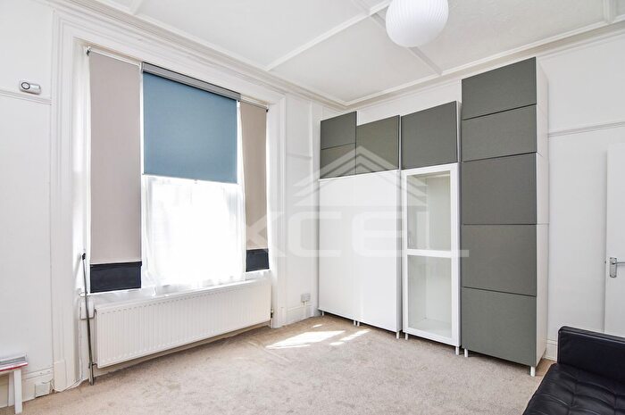 Studio To Rent In Alexandra Road, St Johns Wood, London, NW8