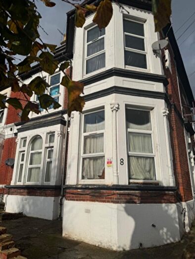 Studio To Rent In Denzil Ave, SO14