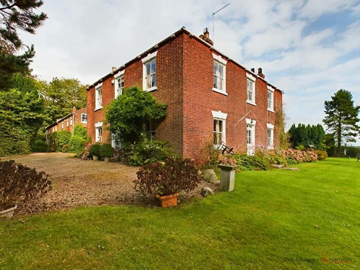 4 Bedroom House For Sale In Rise Road, Sigglesthorne, HU11