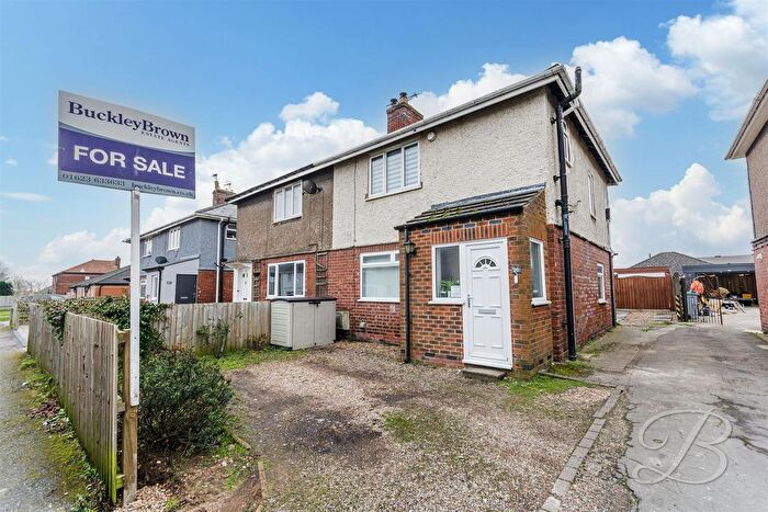 3 Bedroom Semi-Detached House For Sale In Scarborough Road, Bilsthorpe, Newark, NG22