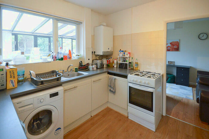 4 Bedroom Semi-Detached House To Rent In Peverel Road, Cambridge, CB5