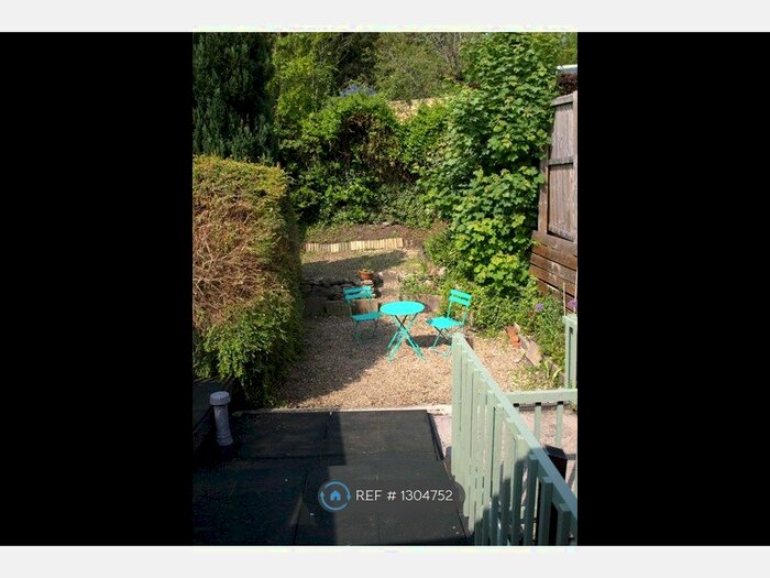 1 Bedroom Flat To Rent In Bridge Street, Nailsworth GL6