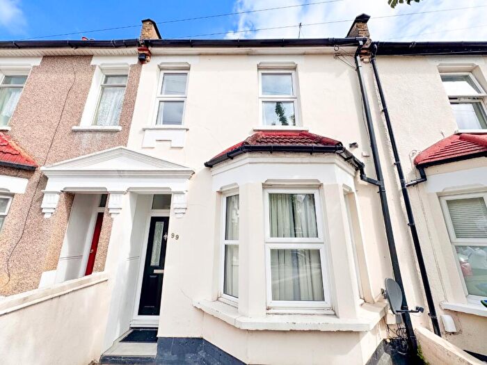 3 Bedroom Terraced House To Rent In Benares Road, Plumstead, London, SE18